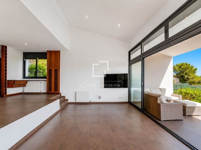 Chalet de 4 habitaciones en Sant Pere de Ribes en venta con piscina garaje - 1.250.000 € (Ref: 9841092)
