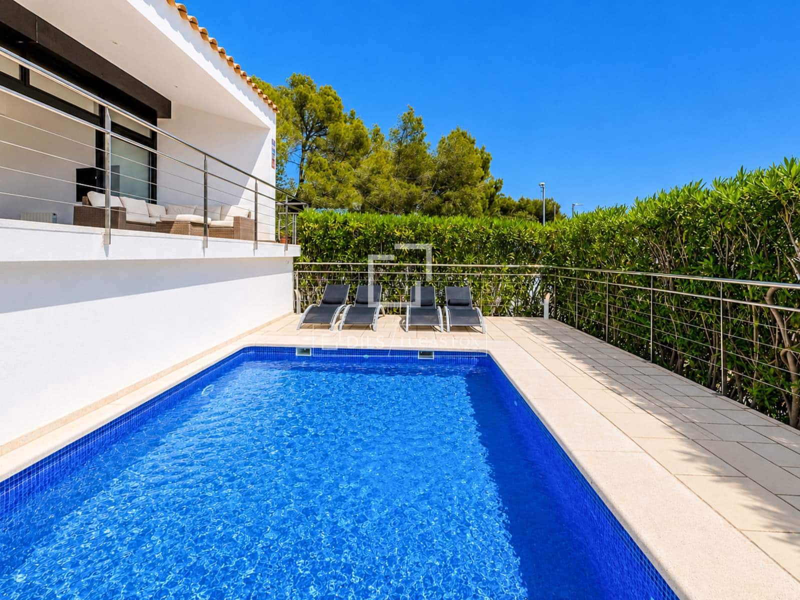 Chalet de 4 habitaciones en Sant Pere de Ribes en venta con piscina garaje - 1.250.000 € (Ref: 9841092)