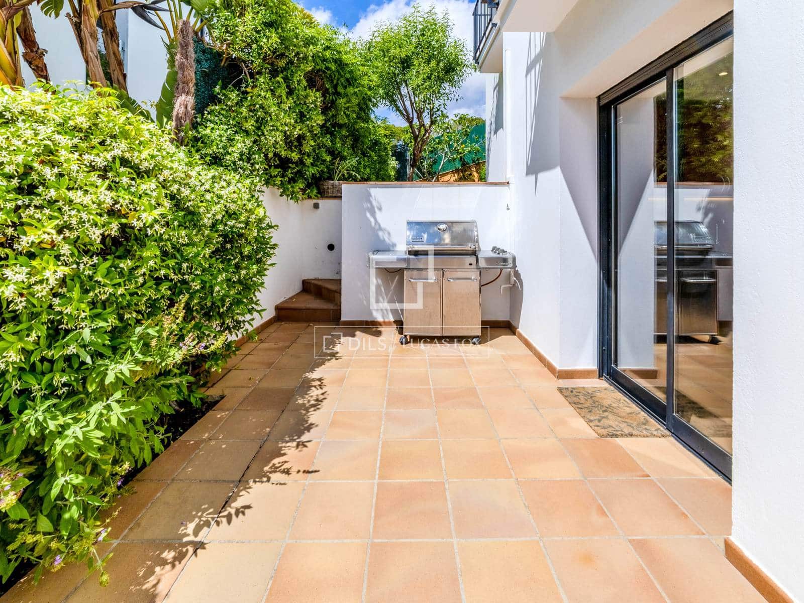 Chalet de 4 habitaciones en Sant Pere de Ribes en venta con piscina garaje - 1.250.000 € (Ref: 9841092)