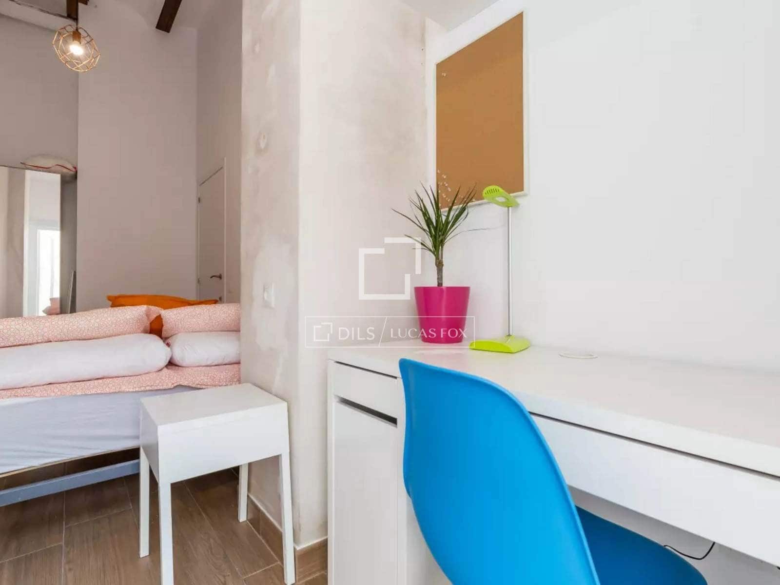 6 bedroom Apartment for sale in Valencia city - € 690,000 (Ref: 9841537)