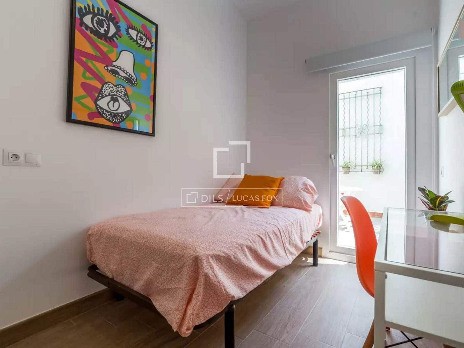 6 bedroom Apartment for sale in Valencia city - € 690,000 (Ref: 9841537)