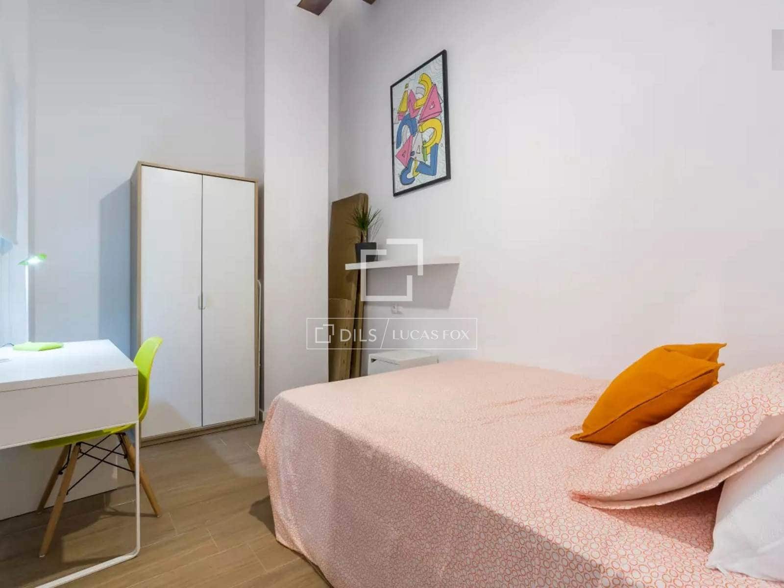 6 bedroom Apartment for sale in Valencia city - € 690,000 (Ref: 9841537)