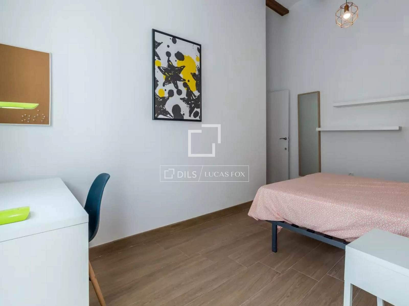 6 bedroom Apartment for sale in Valencia city - € 690,000 (Ref: 9841537)
