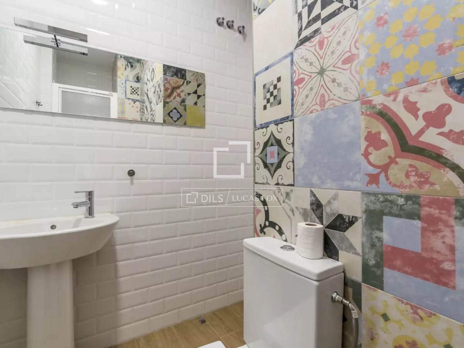 6 bedroom Apartment for sale in Valencia city - € 690,000 (Ref: 9841537)