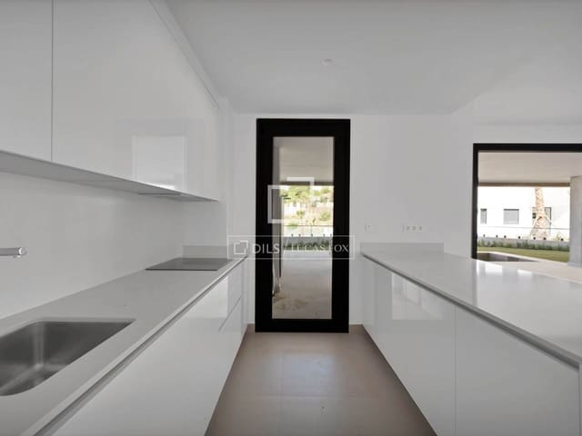 3 sypialnia Apartament na sprzedaż w Marbella z basenem garażem - 850 000 € (Ref: 9841538)