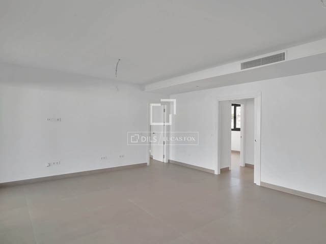 3 sypialnia Apartament na sprzedaż w Marbella z basenem garażem - 850 000 € (Ref: 9841538)