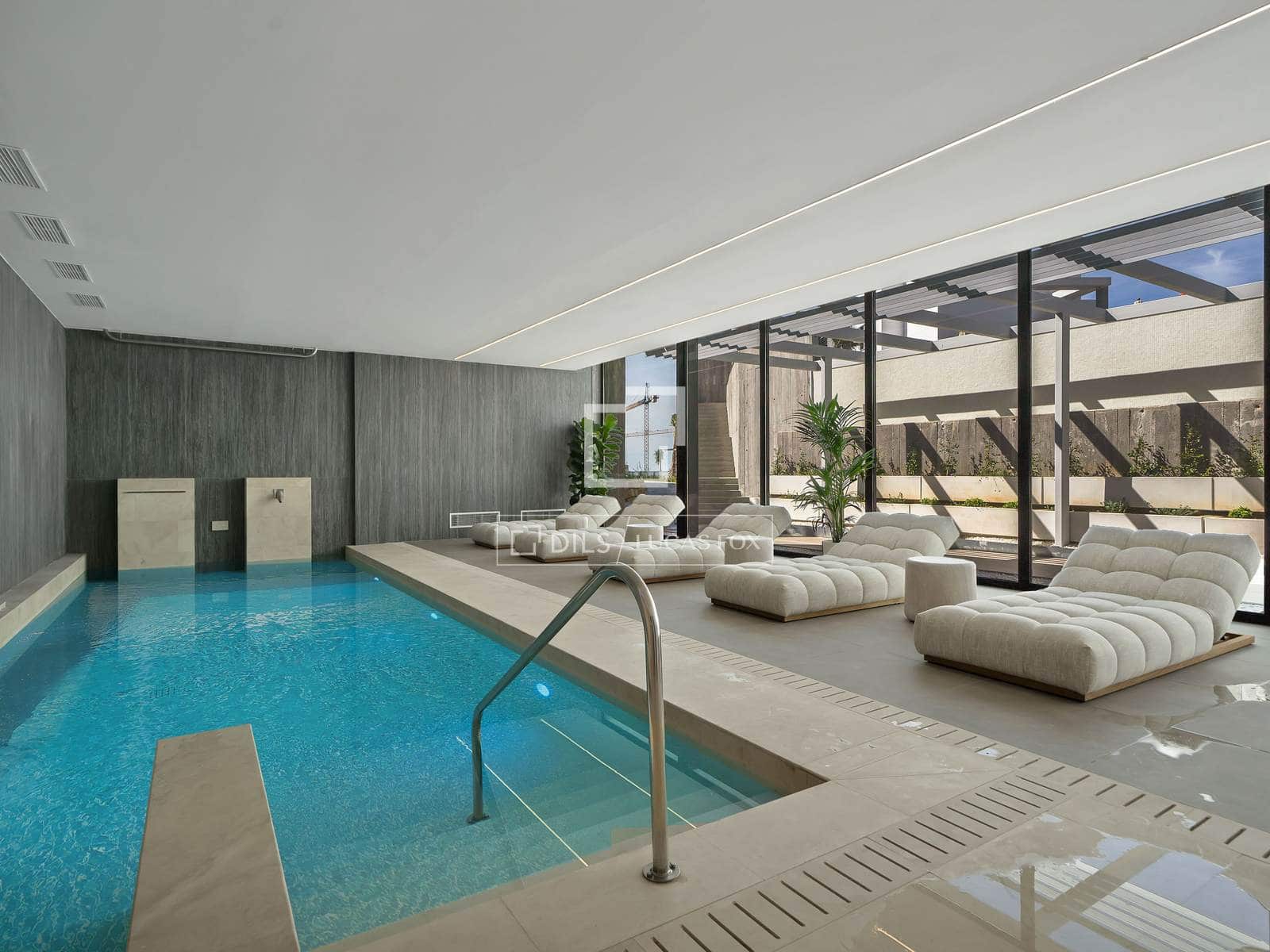 3 sypialnia Apartament na sprzedaż w Marbella z basenem garażem - 850 000 € (Ref: 9841538)