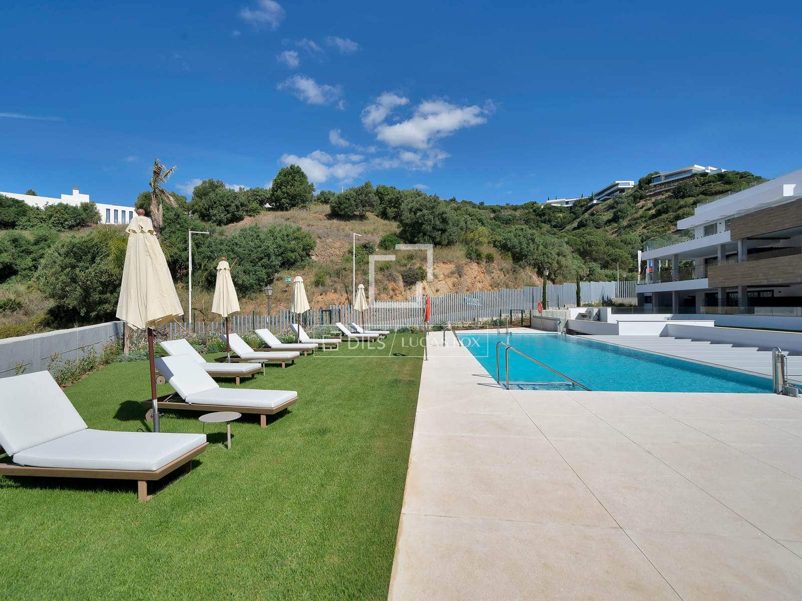 3 sypialnia Apartament na sprzedaż w Marbella z basenem garażem - 850 000 € (Ref: 9841538)