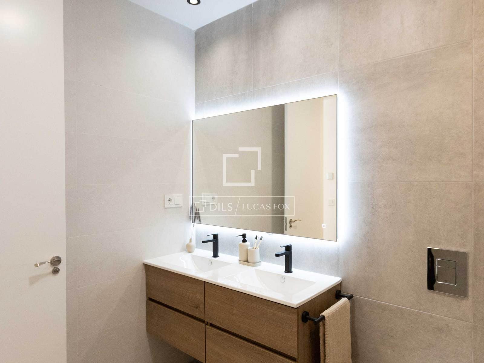 4 bedroom Apartment for sale in Valencia city - € 1,200,000 (Ref: 9841540)