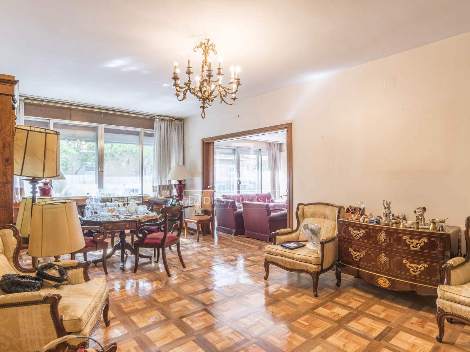 4 bedroom Apartment for sale in Madrid city with pool garage - € 2,650,000 (Ref: 9841706)