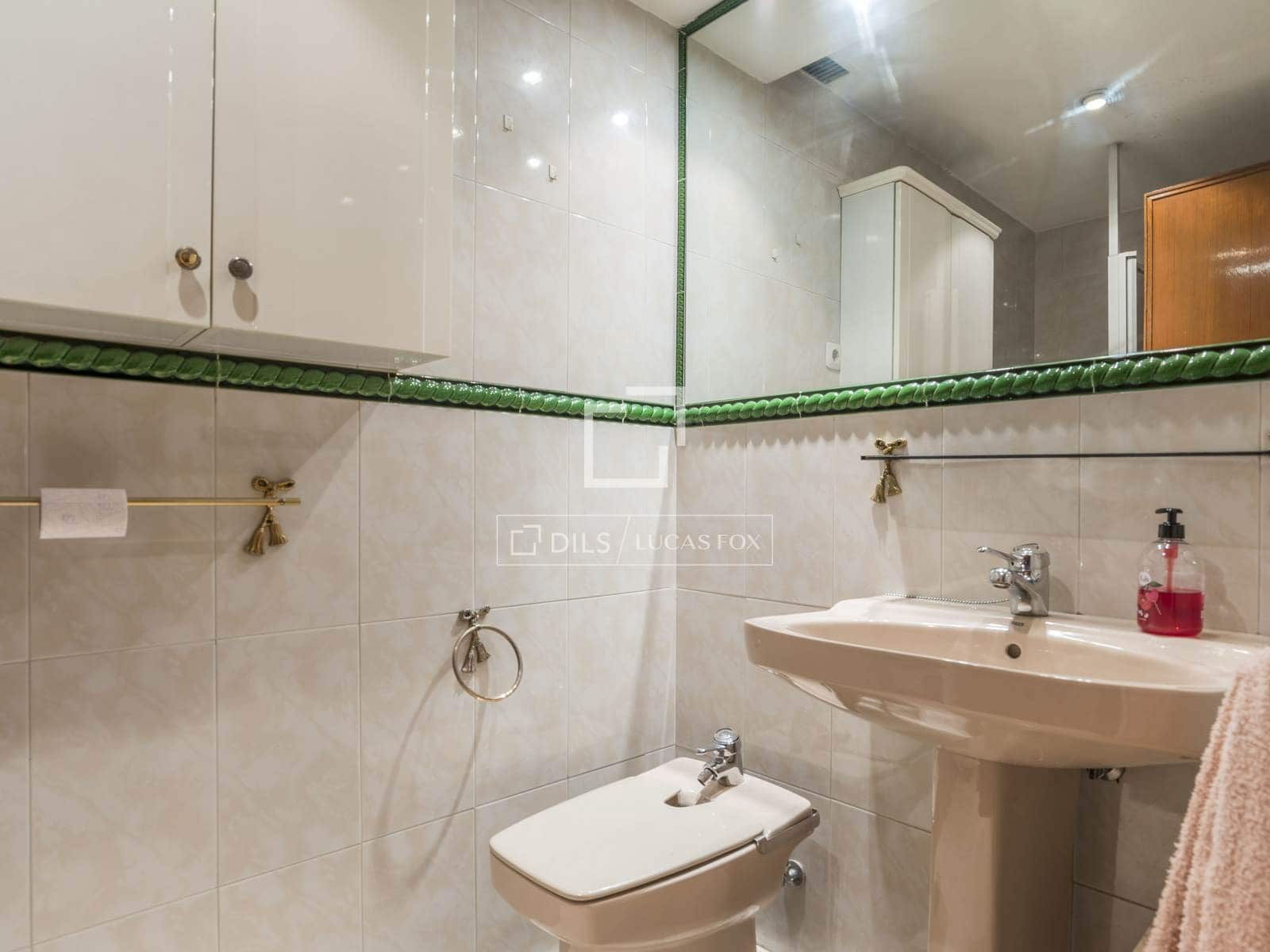 4 bedroom Apartment for sale in Madrid city with pool garage - € 2,650,000 (Ref: 9841706)