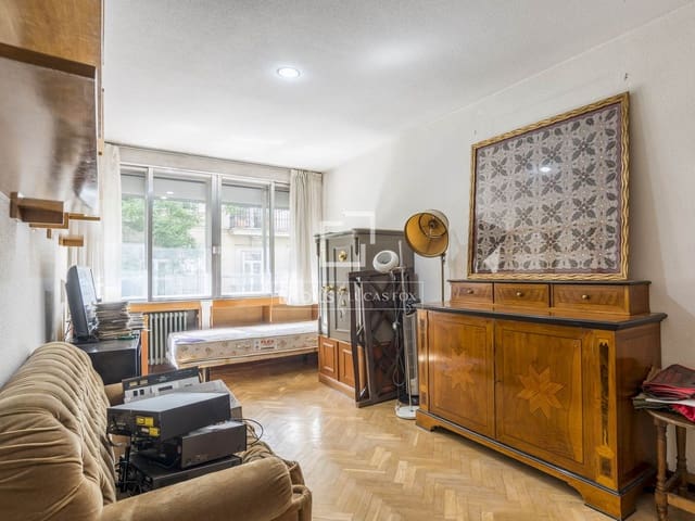 4 sypialnia Apartament na sprzedaż w Almagro, Miasto Madryt z basenem garażem - 2 650 000 € (Ref: 9841706)