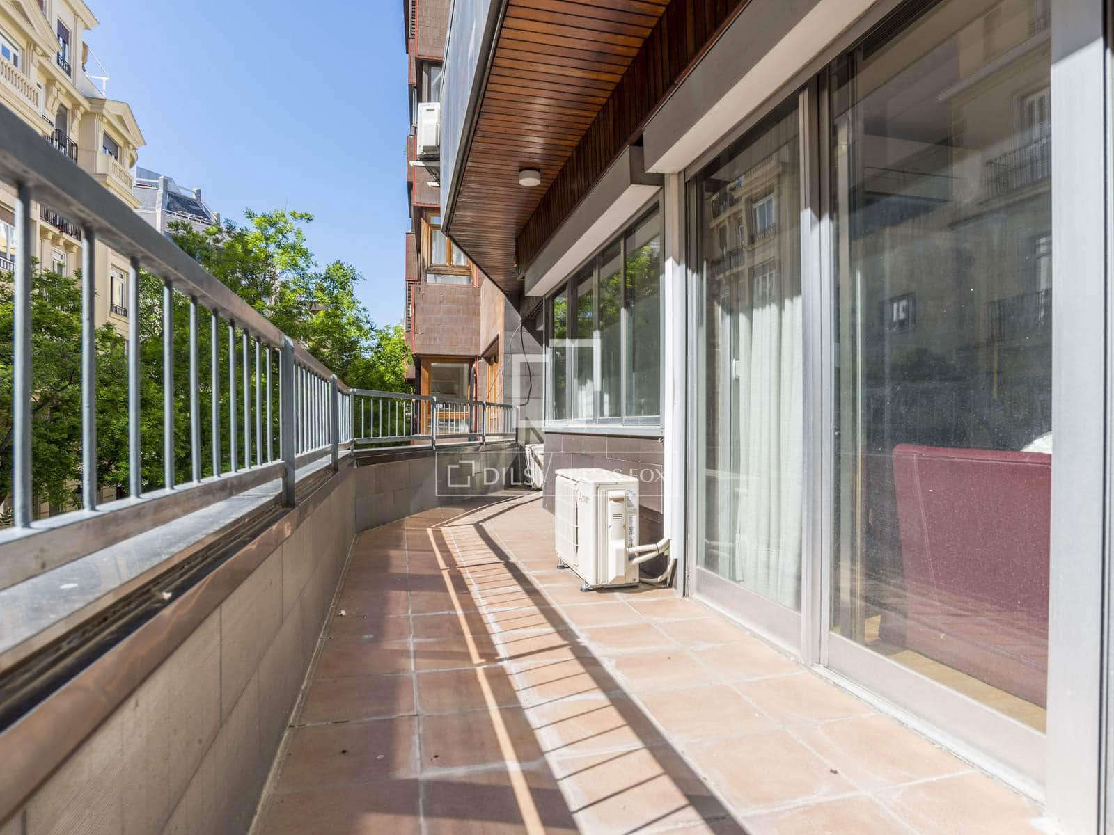 4 bedroom Apartment for sale in Madrid city with pool garage - € 2,650,000 (Ref: 9841706)