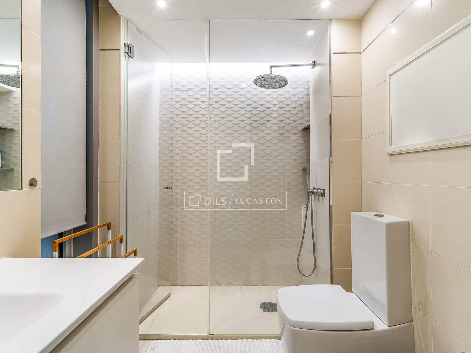 2 slaapkamer Appartement te koop in Barcelona stad met garage - € 1.080.000 (Ref: 9841707)