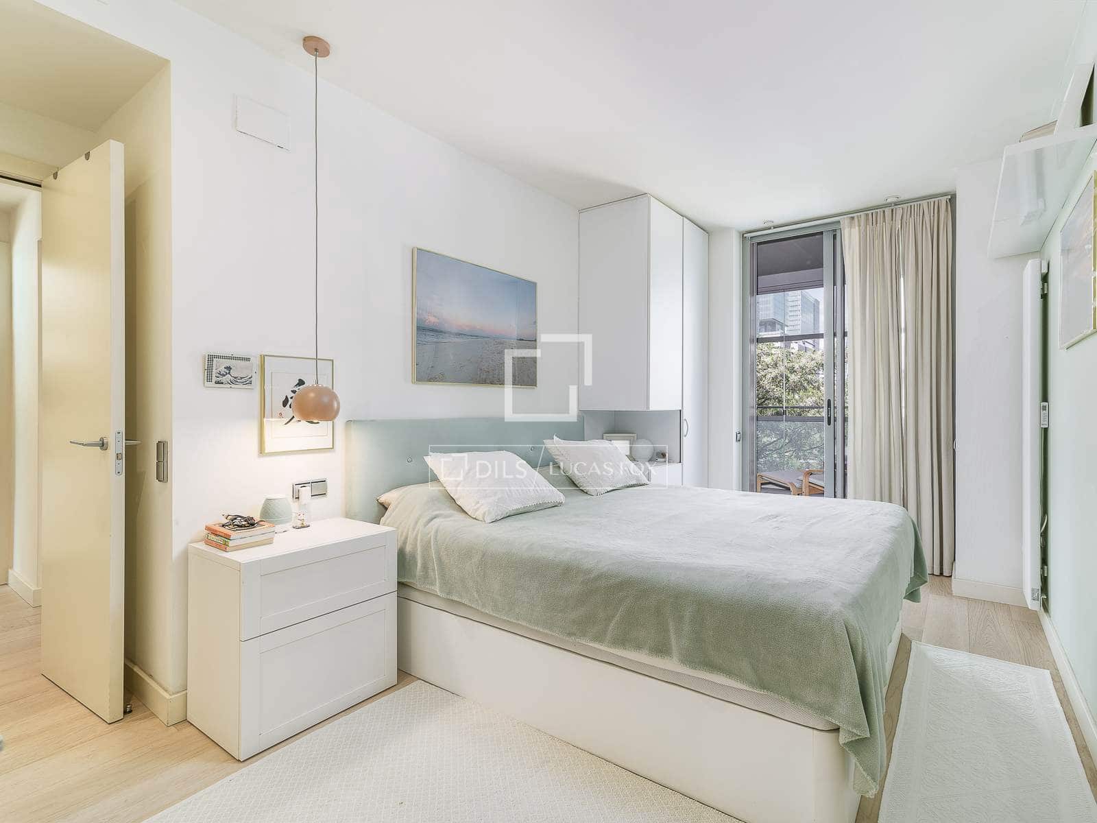 2 slaapkamer Appartement te koop in Barcelona stad met garage - € 1.080.000 (Ref: 9841707)