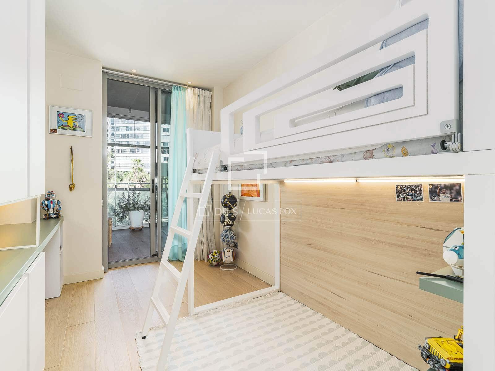 2 slaapkamer Appartement te koop in Barcelona stad met garage - € 1.080.000 (Ref: 9841707)