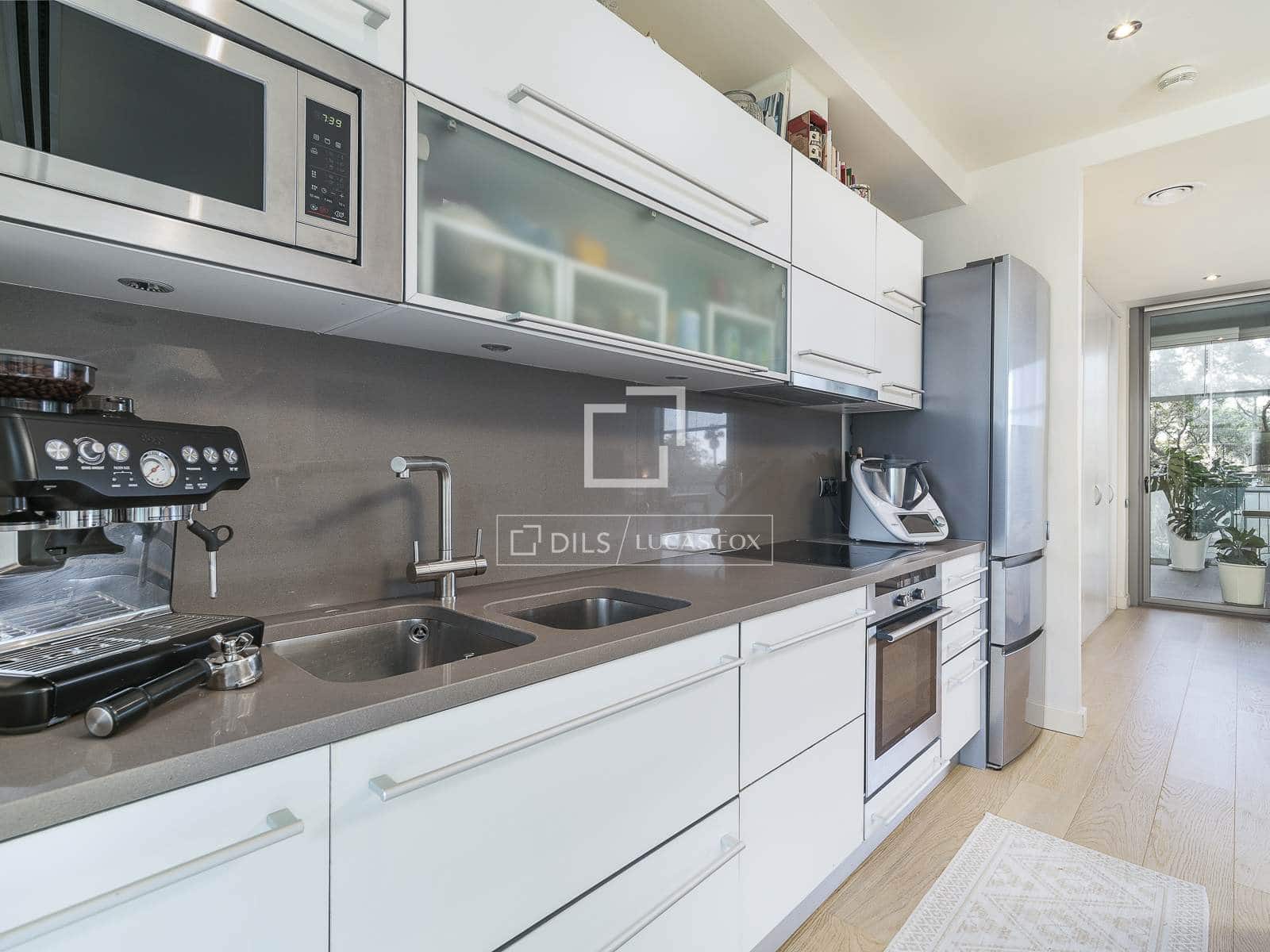 2 slaapkamer Appartement te koop in Barcelona stad met garage - € 1.080.000 (Ref: 9841707)
