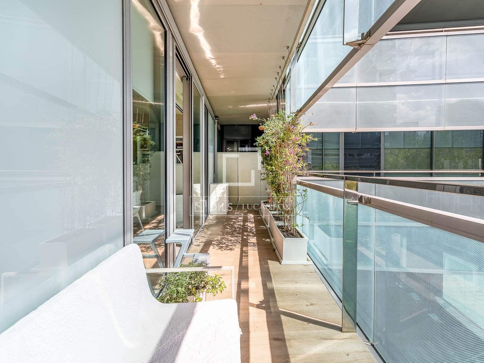 2 slaapkamer Appartement te koop in Barcelona stad met garage - € 1.080.000 (Ref: 9841707)