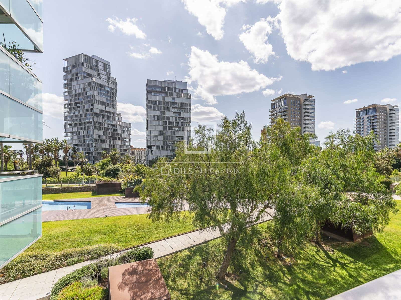 2 slaapkamer Appartement te koop in Barcelona stad met garage - € 1.080.000 (Ref: 9841707)