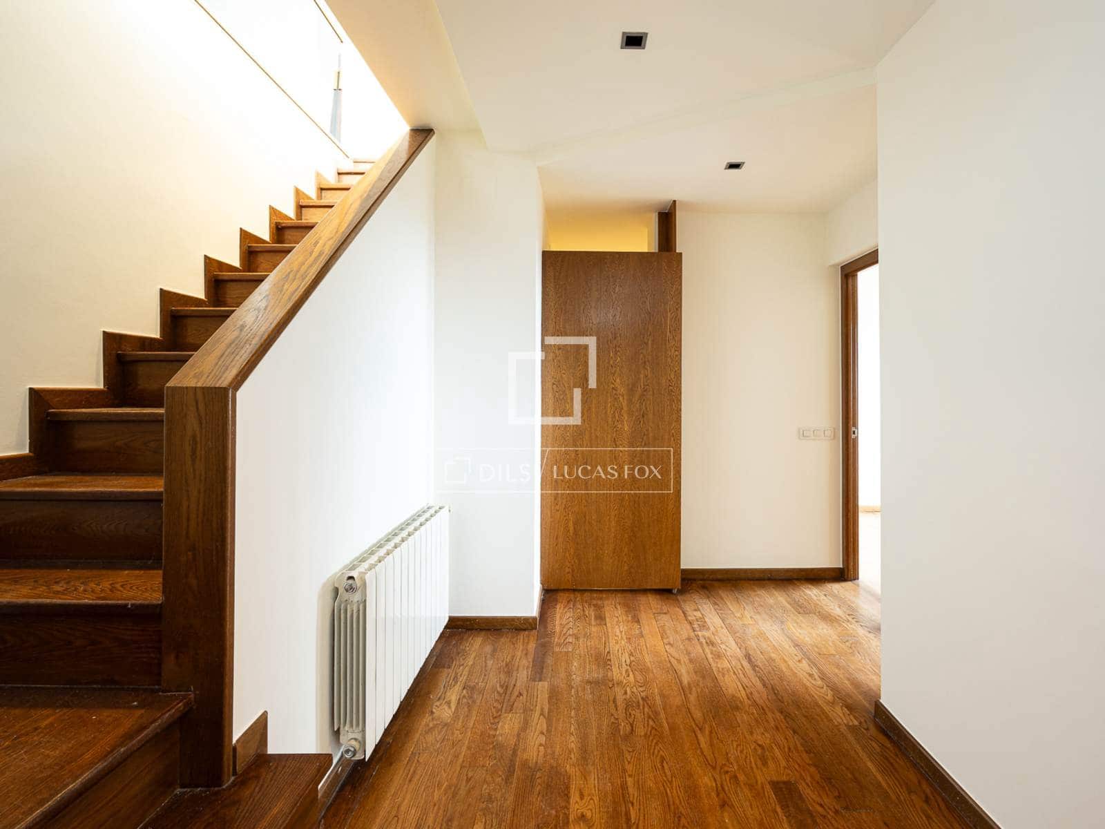 6 soveværelse Villa til salg i Barcelona by med garage - € 1.790.000 (Ref: 9841708)