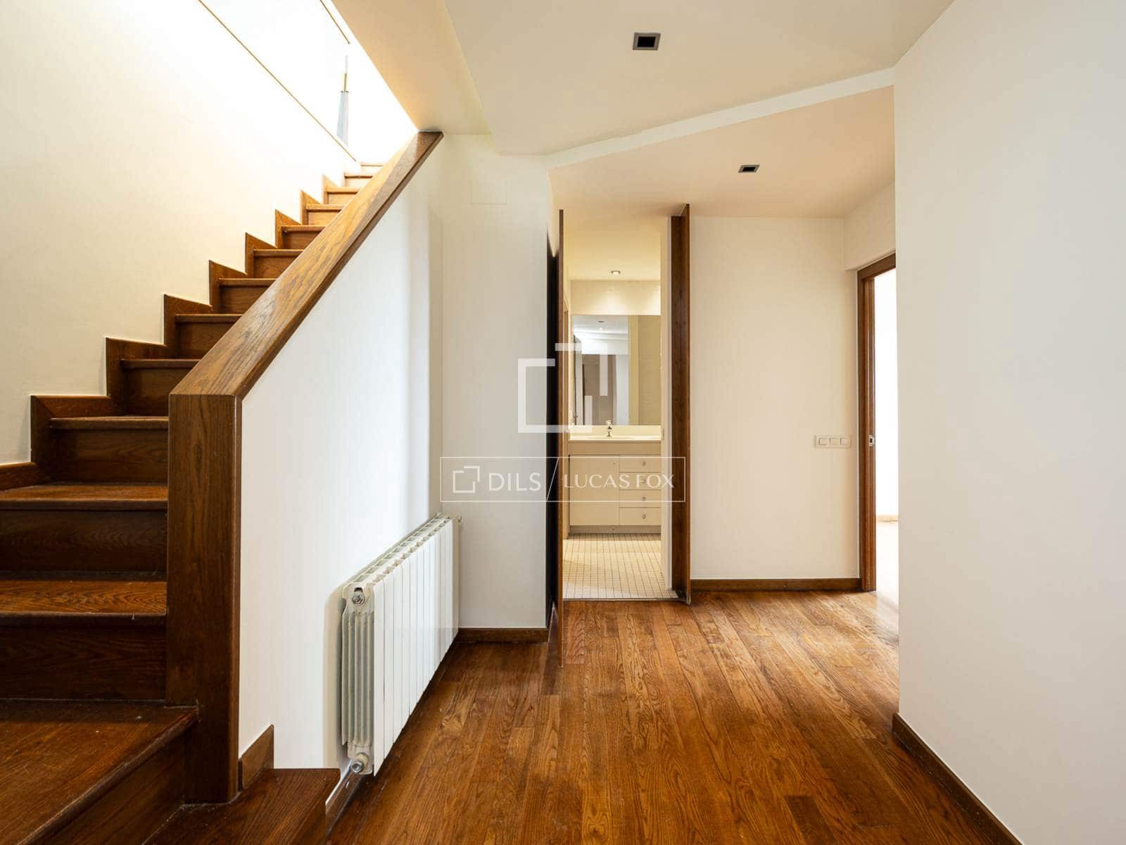 6 soveværelse Villa til salg i Barcelona by med garage - € 1.790.000 (Ref: 9841708)