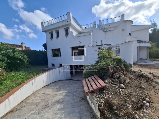 5 bedroom Villa for sale in Marbella with pool garage - € 2,990,000 (Ref: 9841709)