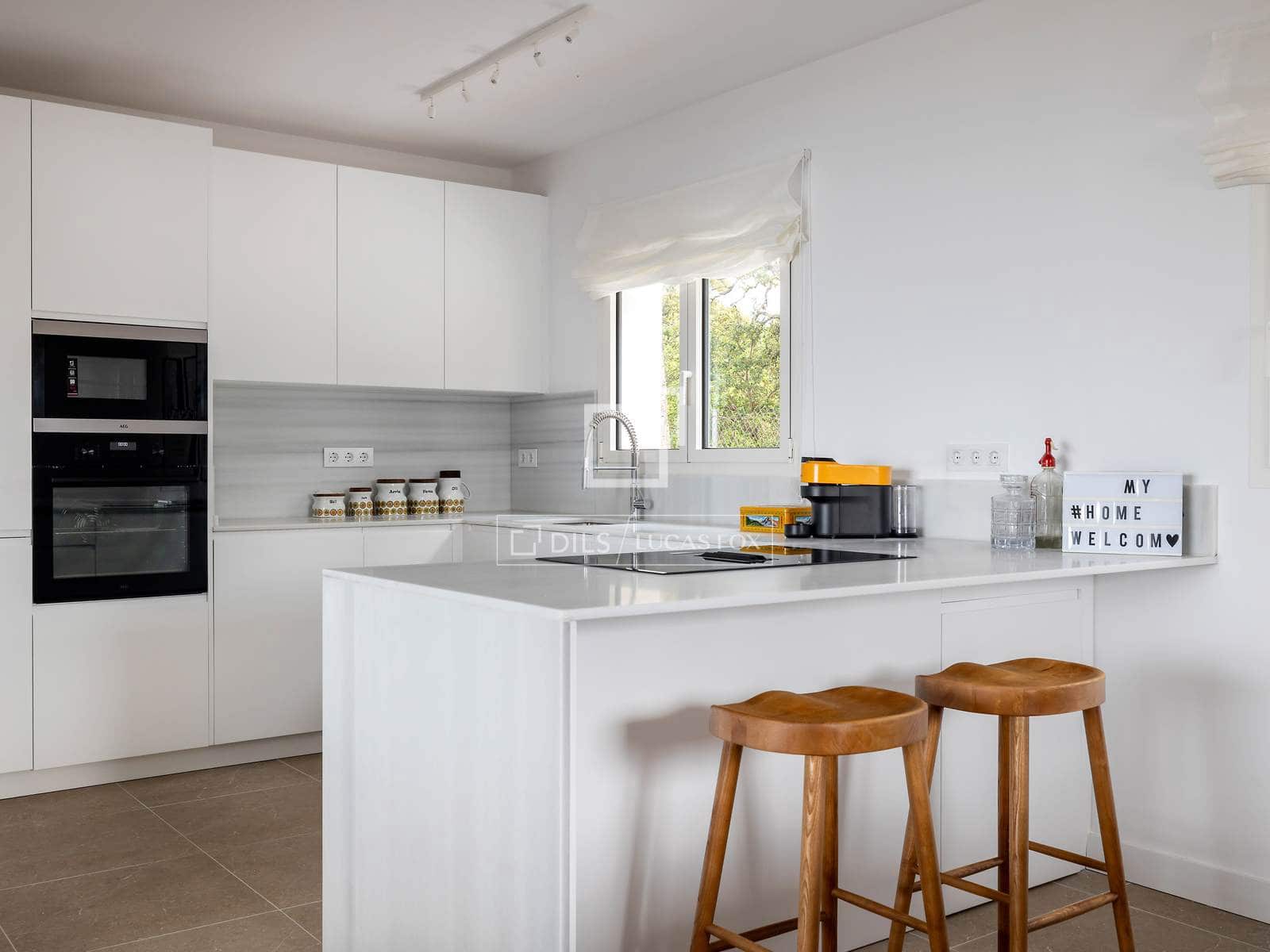 4 soveværelse Villa til salg i Sant Cebria de Vallalta - € 795.000 (Ref: 9841710)