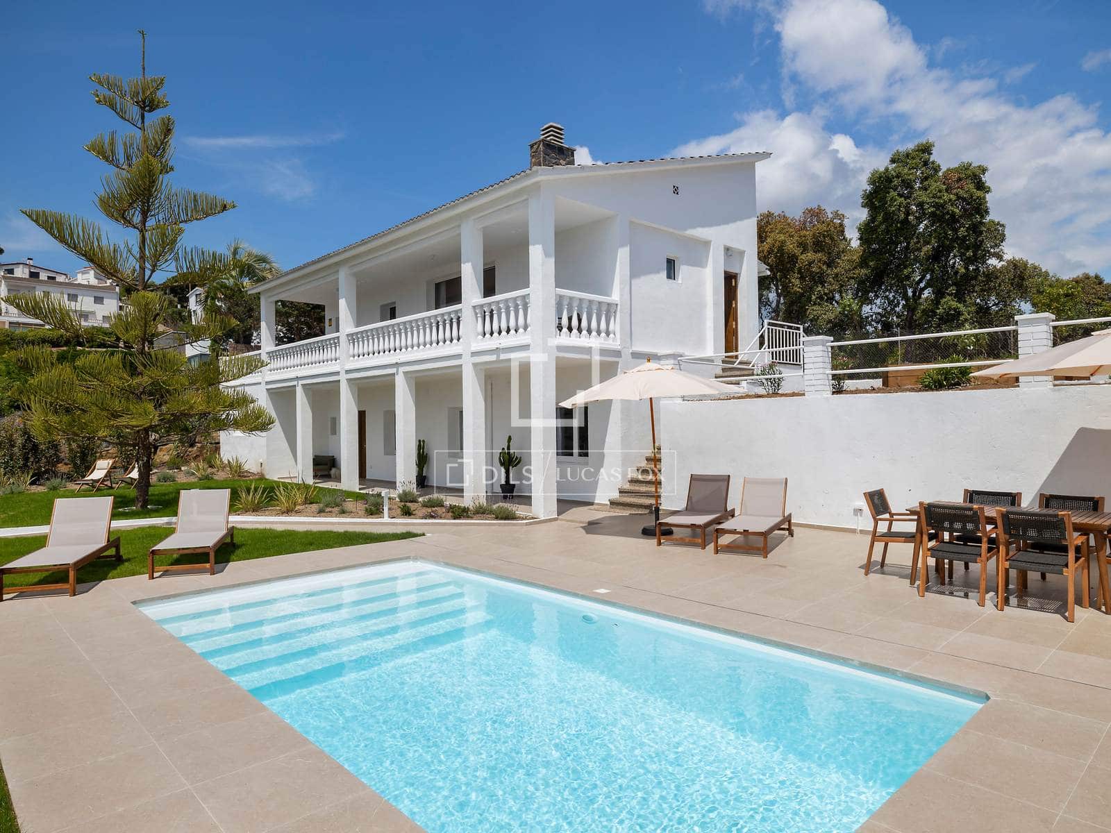 4 soveværelse Villa til salg i Sant Cebria de Vallalta - € 795.000 (Ref: 9841710)