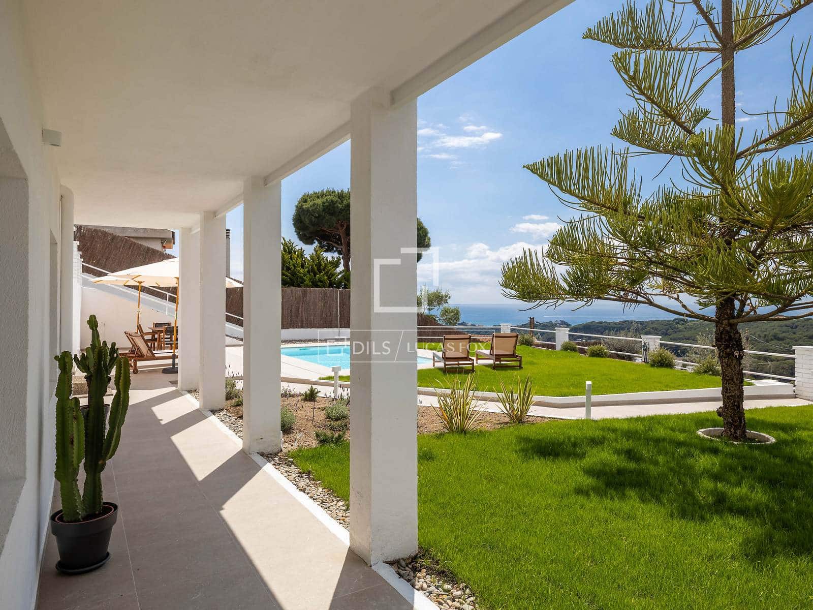 4 soveværelse Villa til salg i Sant Cebria de Vallalta - € 795.000 (Ref: 9841710)