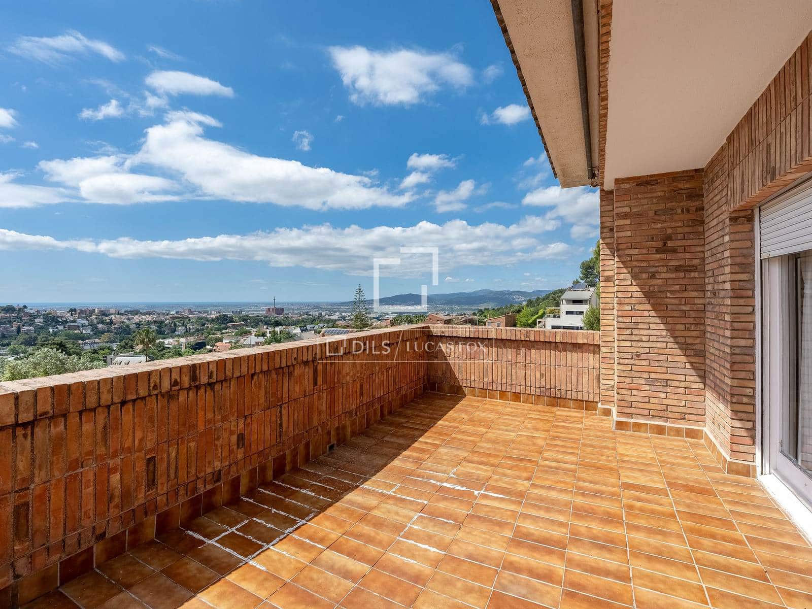 5 slaapkamer Villa te koop in Sant Just Desvern met garage - € 1.250.000 (Ref: 9841711)