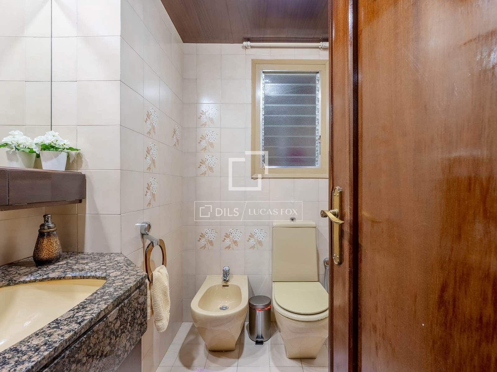 5 slaapkamer Villa te koop in Sant Just Desvern met garage - € 1.250.000 (Ref: 9841711)