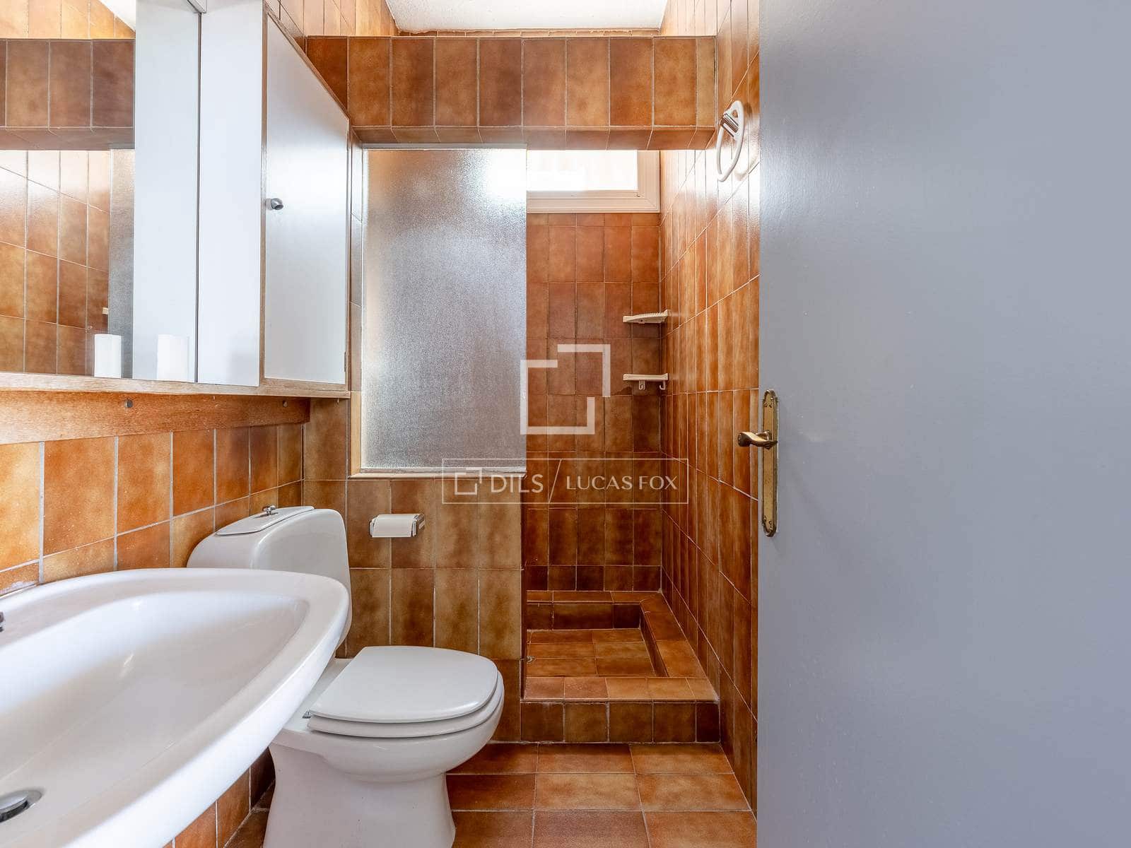 5 slaapkamer Villa te koop in Sant Just Desvern met garage - € 1.250.000 (Ref: 9841711)