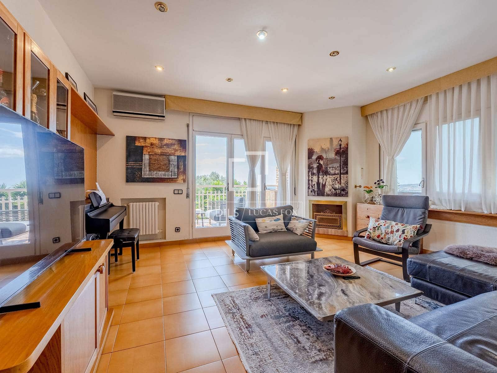 5 slaapkamer Villa te koop in Sant Just Desvern met garage - € 1.250.000 (Ref: 9841711)