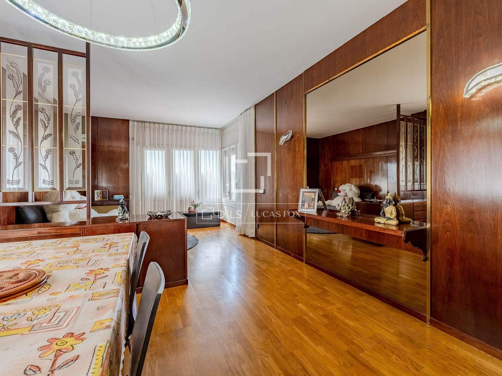 5 slaapkamer Villa te koop in Sant Just Desvern met garage - € 1.250.000 (Ref: 9841711)