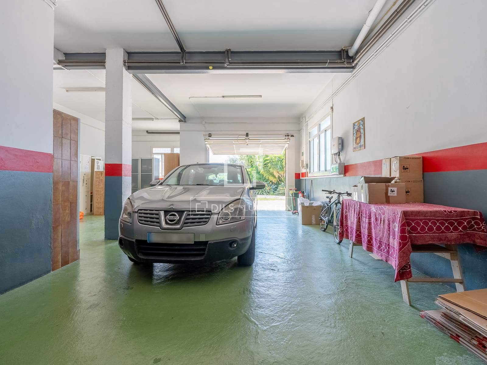 5 slaapkamer Villa te koop in Sant Just Desvern met garage - € 1.250.000 (Ref: 9841711)