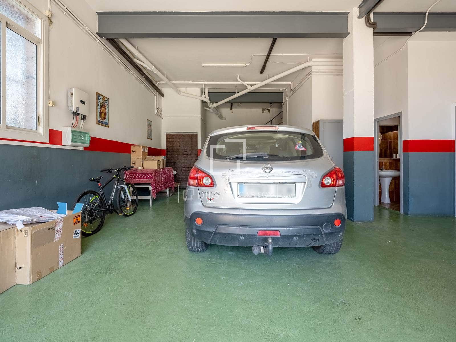 5 slaapkamer Villa te koop in Sant Just Desvern met garage - € 1.250.000 (Ref: 9841711)
