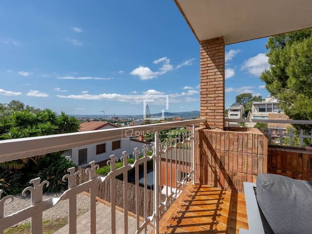 5 slaapkamer Villa te koop in Sant Just Desvern met garage - € 1.250.000 (Ref: 9841711)