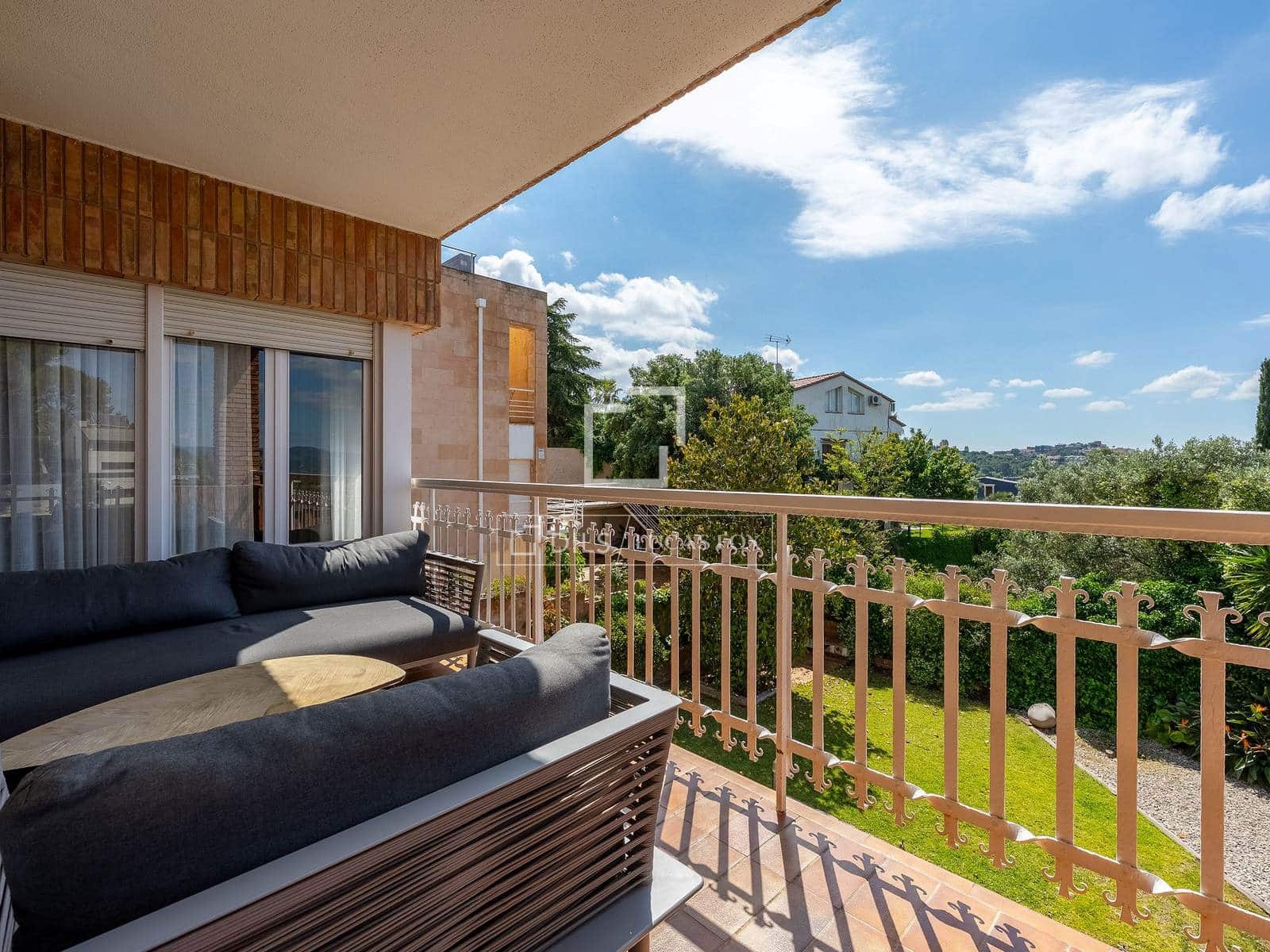 5 slaapkamer Villa te koop in Sant Just Desvern met garage - € 1.250.000 (Ref: 9841711)