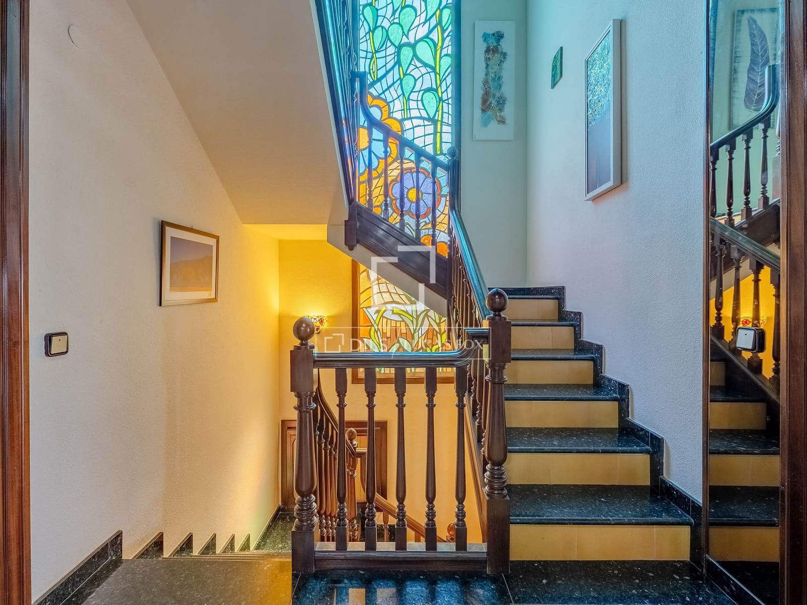 5 slaapkamer Villa te koop in Sant Just Desvern met garage - € 1.250.000 (Ref: 9841711)