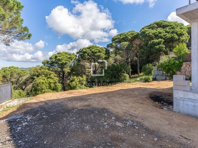 Byggetomt til salgs i Lloret de Mar - € 475 000 (Ref: 9841800)