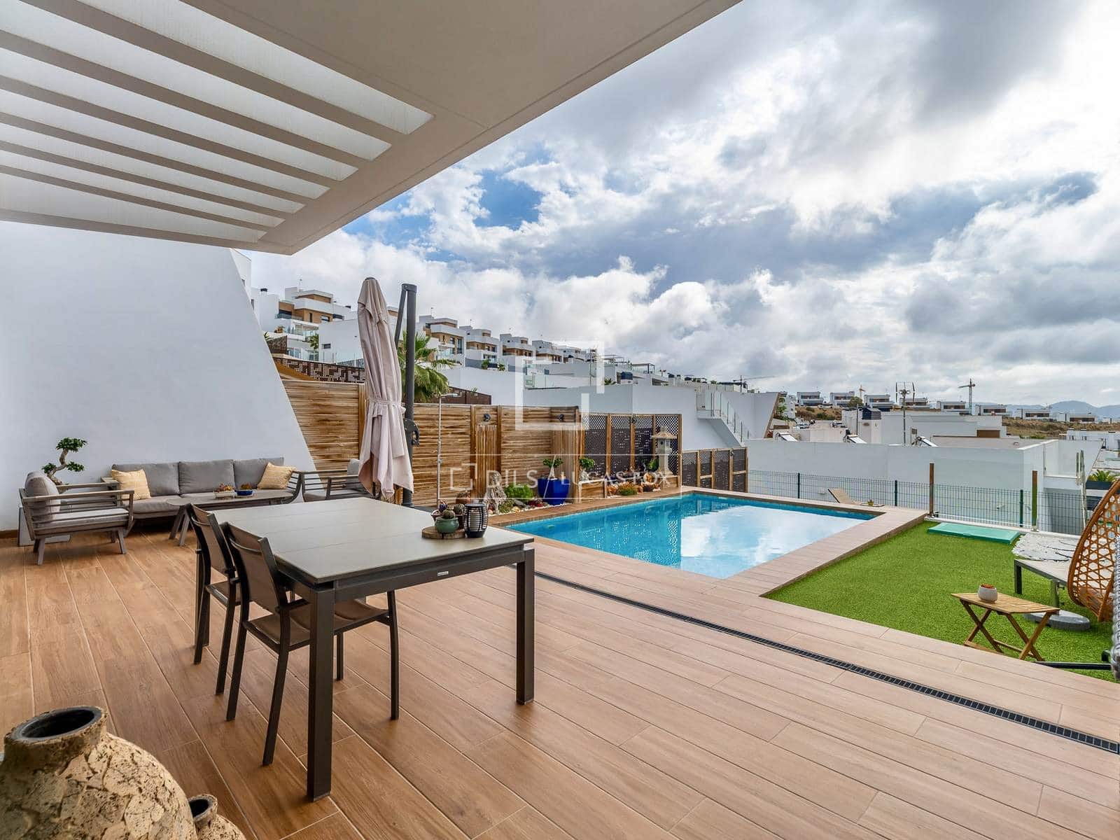 3 camera da letto Villa in vendita in Finestrat con piscina garage - 585.000 € (Rif: 9841801)
