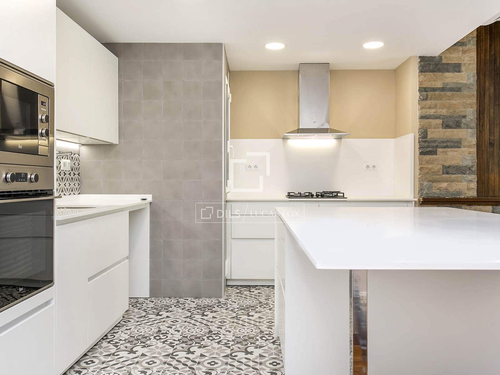 4 soverom Leilighet til salgs i Barcelona by - € 820 000 (Ref: 9841802)