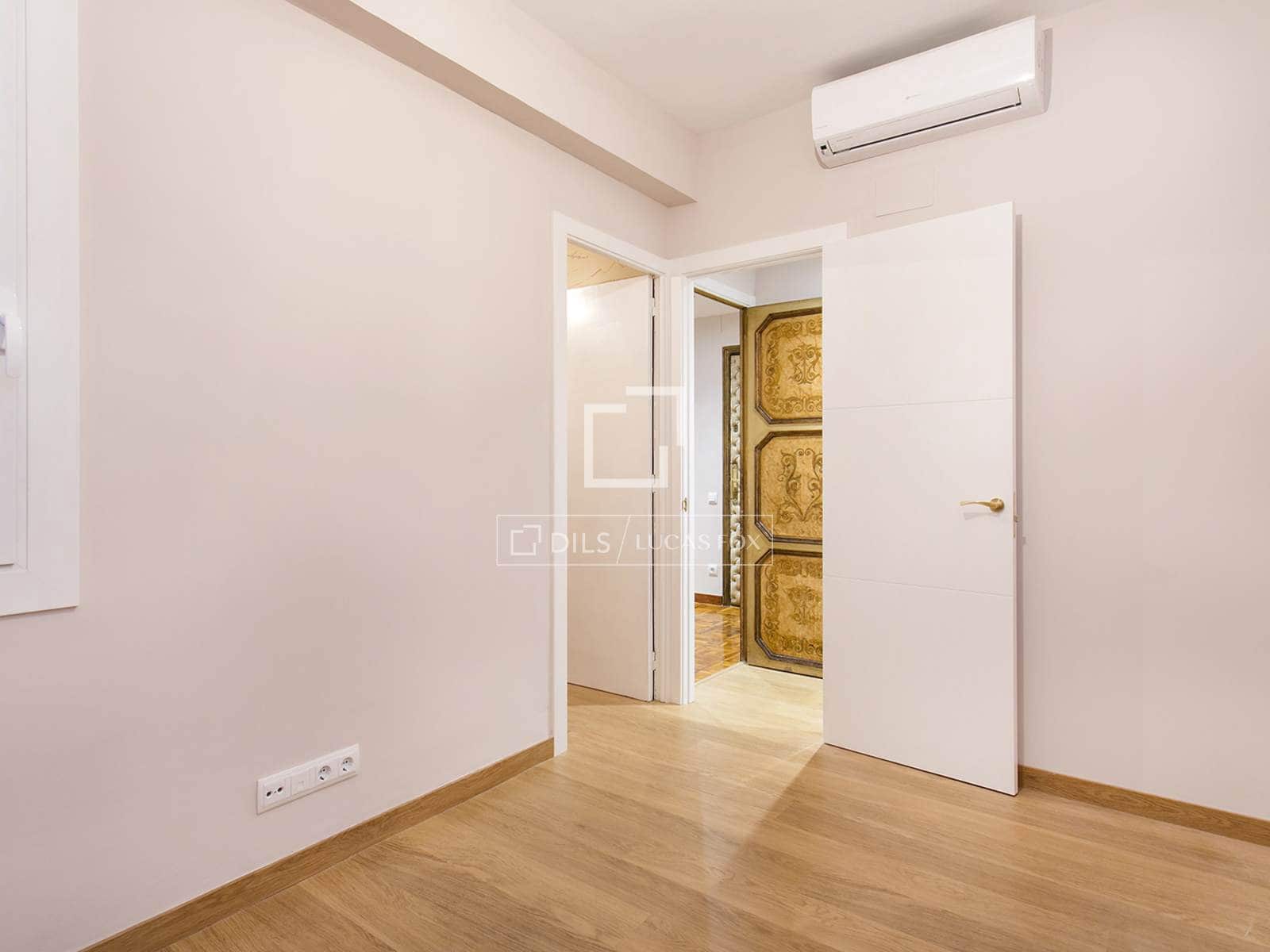 4 soverom Leilighet til salgs i Barcelona by - € 820 000 (Ref: 9841802)