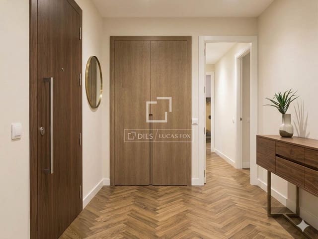 Apartamento de 4 habitaciones en Barcelona ciudad en venta - 820.000 € (Ref: 9841802)