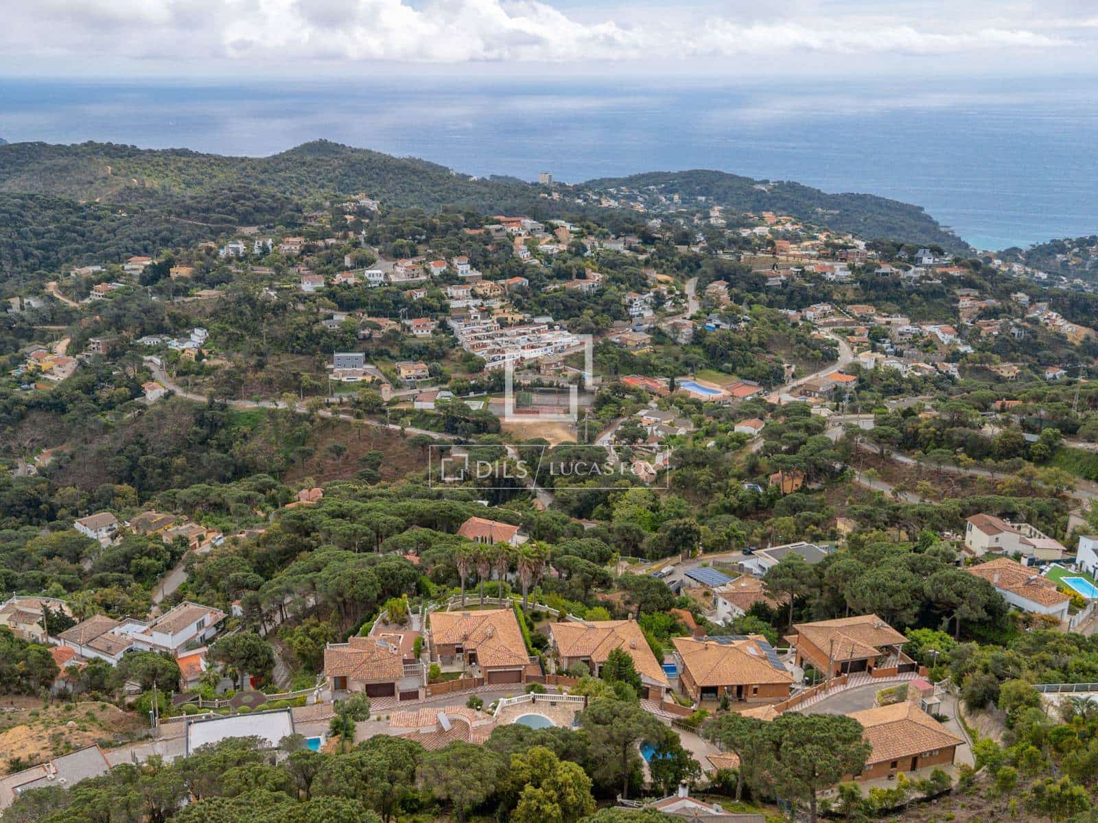 3 slaapkamer Villa te koop in Lloret de Mar met zwembad garage - € 777.000 (Ref: 9841803)