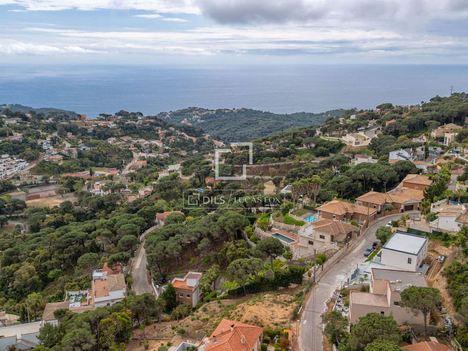 3 slaapkamer Villa te koop in Lloret de Mar met zwembad garage - € 777.000 (Ref: 9841803)