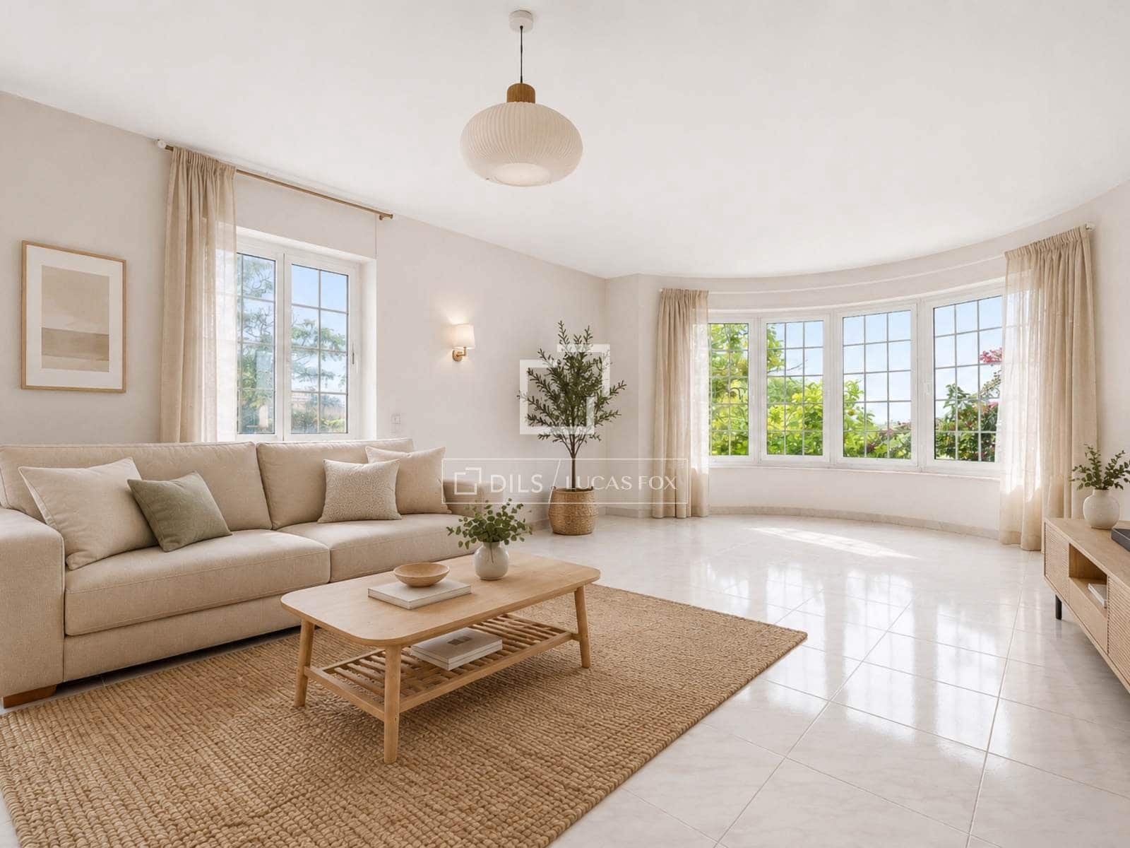 5 soverom Villa til salgs i La Secuita med svømmebasseng garasje - € 520 000 (Ref: 9844164)