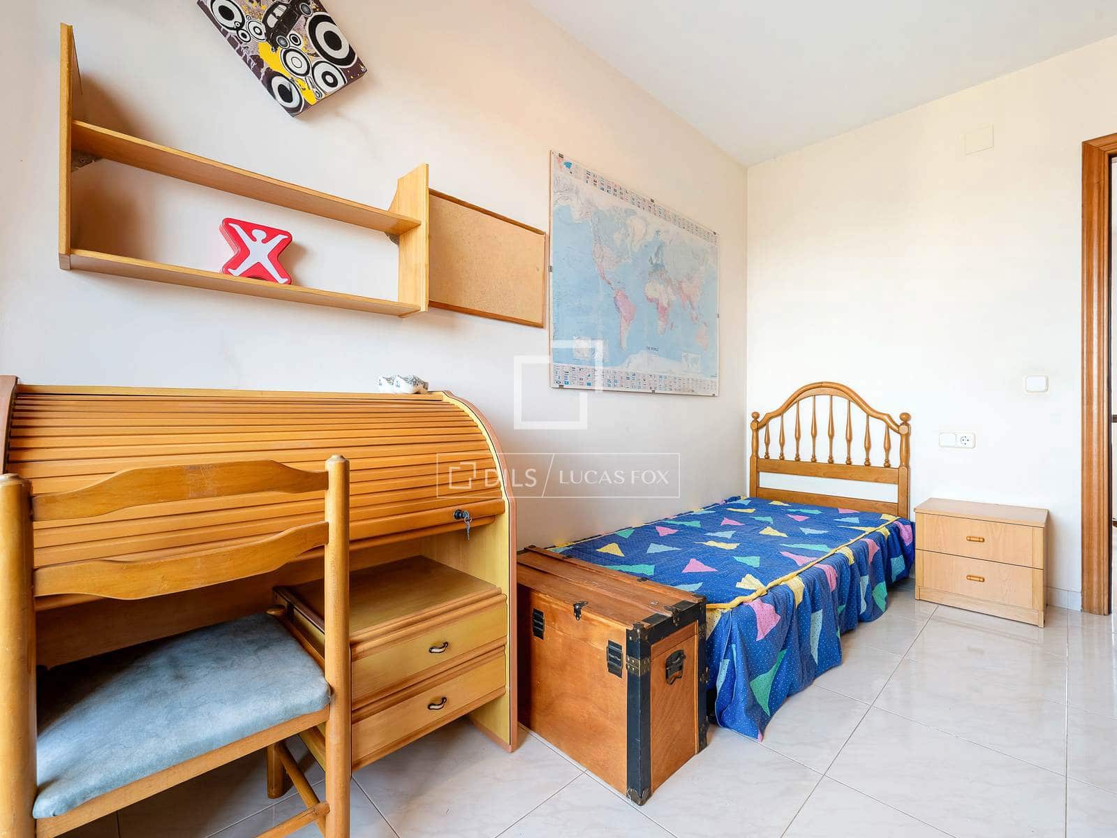 5 soverom Villa til salgs i La Secuita med svømmebasseng garasje - € 520 000 (Ref: 9844164)