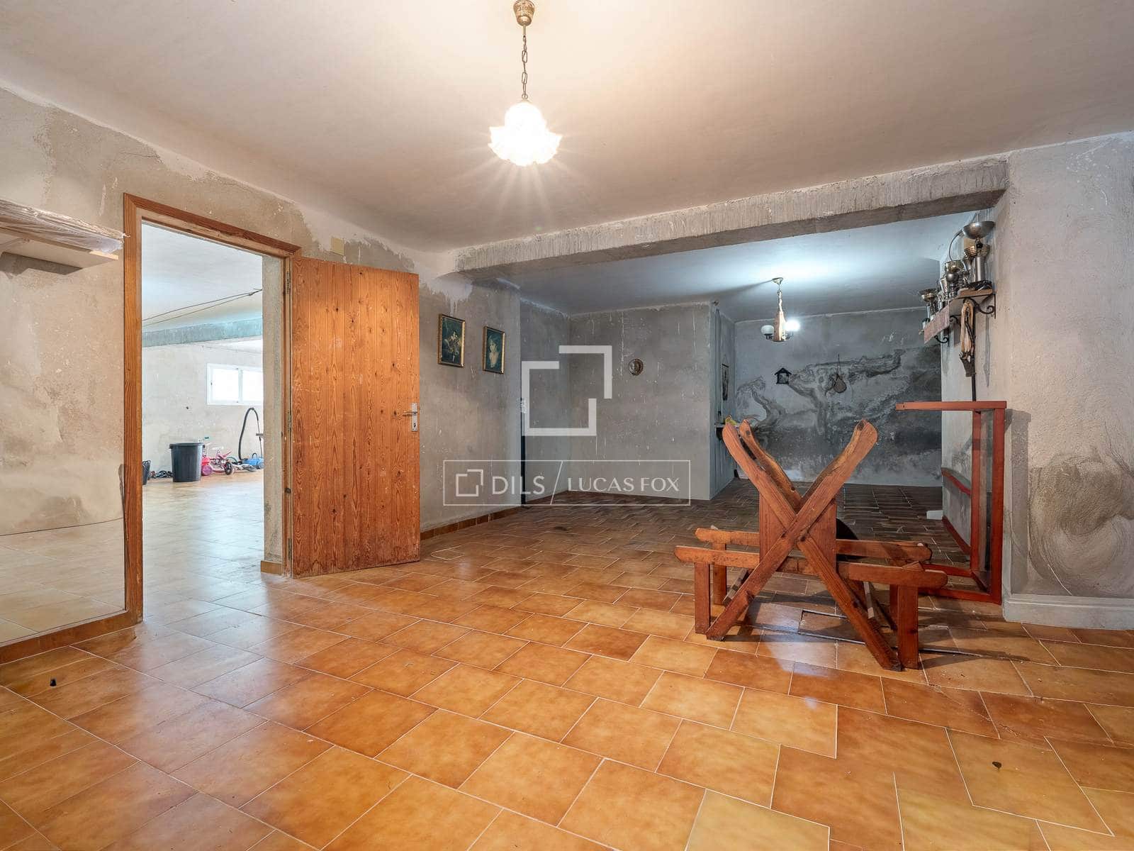 5 soverom Villa til salgs i La Secuita med svømmebasseng garasje - € 520 000 (Ref: 9844164)