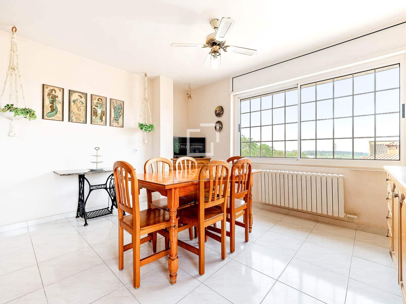 5 soverom Villa til salgs i La Secuita med svømmebasseng garasje - € 520 000 (Ref: 9844164)